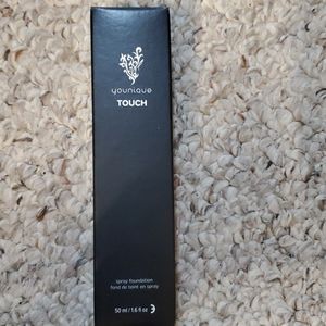 Younique spray foundation